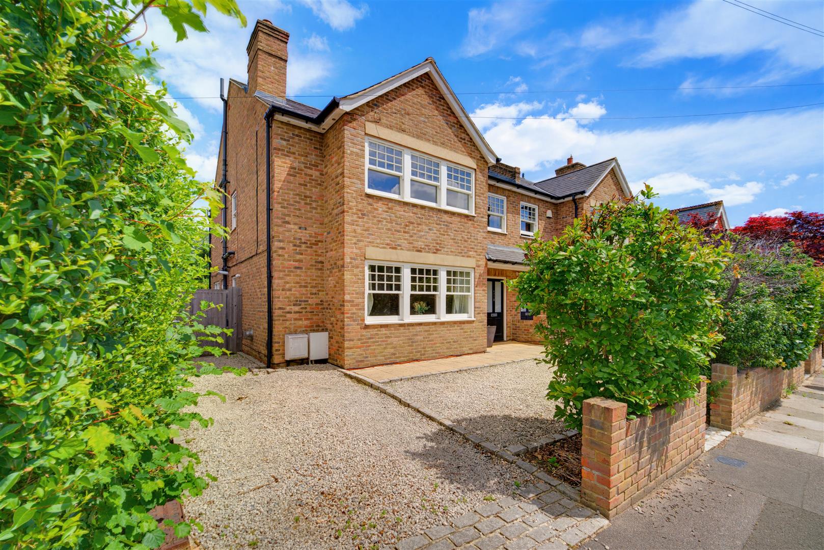 Sinton Andrews Estate Agents - Based in Ealing West London